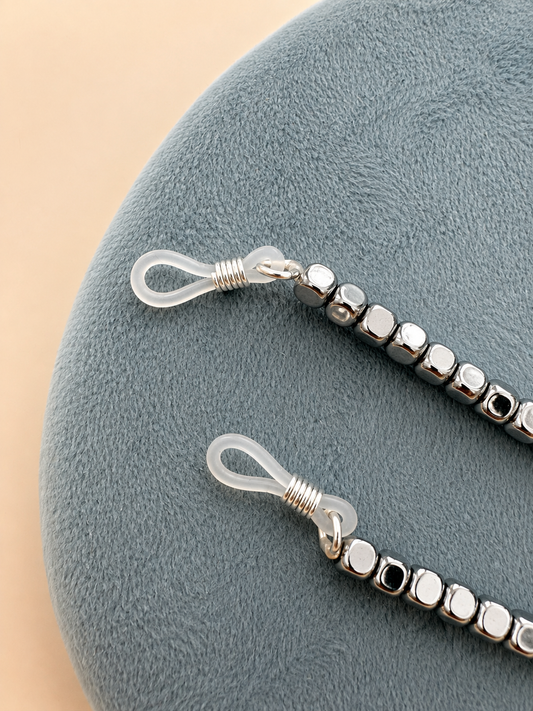 Collana per occhiali / Sogno argentato
