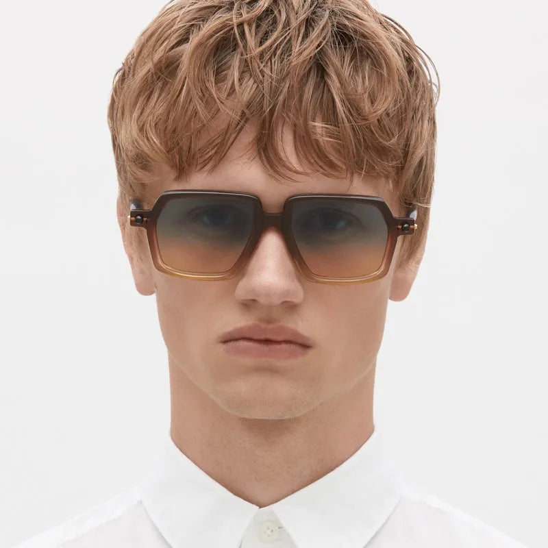 Kuboraum - P32 TMN Truman Capote